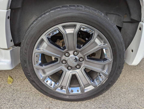 2003 GMC Yukon XL Denali