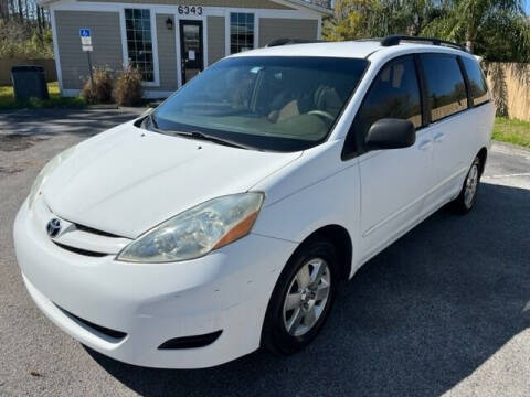 2010 Toyota Sienna for sale at CLEAR SKY AUTO GROUP LLC in Land O Lakes FL