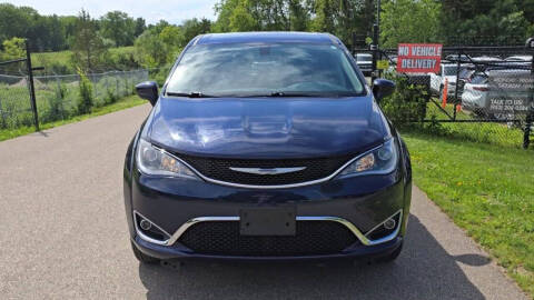 2020 Chrysler Pacifica Touring