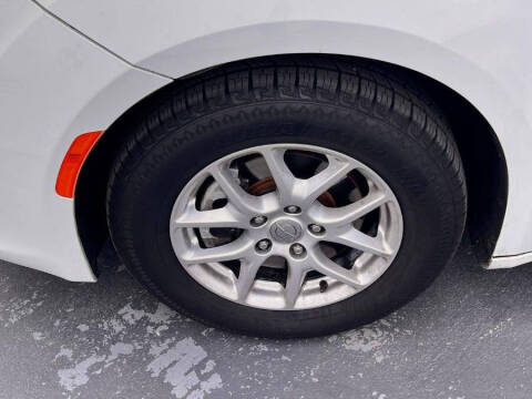 2020 Chrysler Voyager LXi