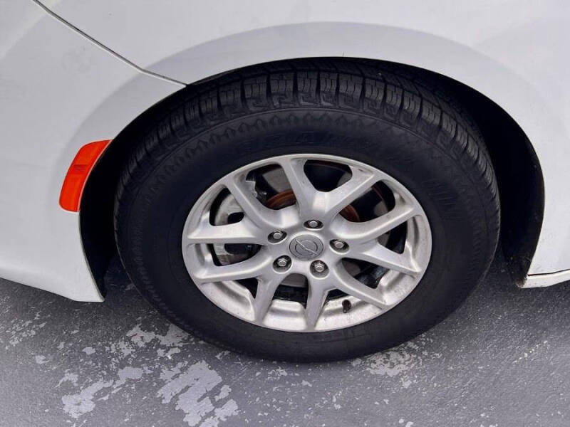 2020 Chrysler Voyager LXi