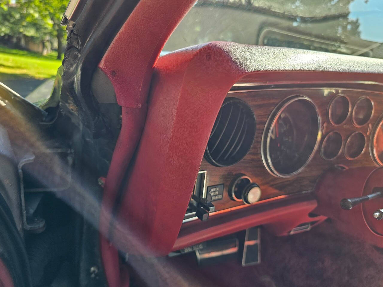 1977 Pontiac Grand Prix 128