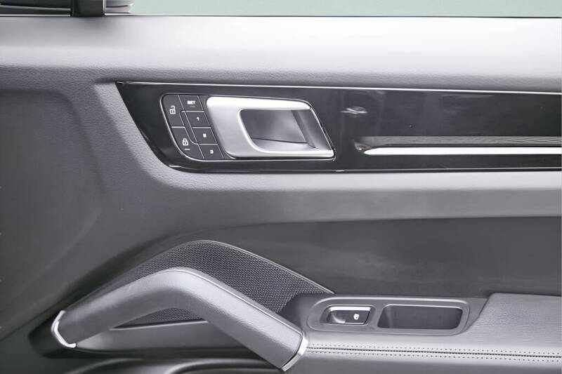 2022 Porsche Cayenne