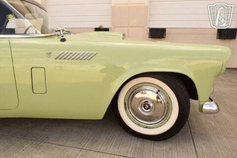 1956 Ford Thunderbird