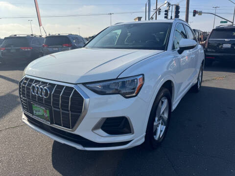 2021 Audi Q3 quattro Premium 40 TFSI