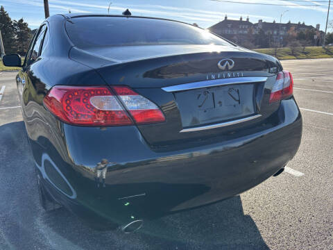 2012 Infiniti M37