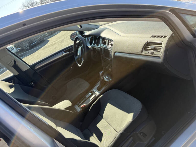 2016 Volkswagen e-Golf SE