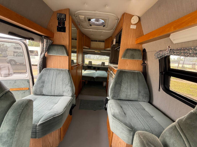 2000 Dodge Roadtrek 190 Versatile