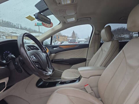 2019 Lincoln MKC Select