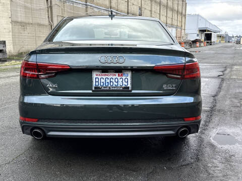 2017 Audi A4 2.0T quattro Premium Plus