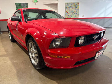 2005 Ford Mustang GT Premium