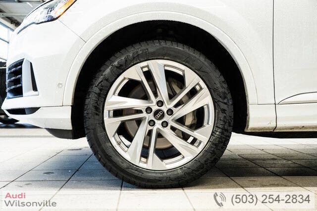 2023 Audi Q7 quattro Premium Plus 55 TFSI