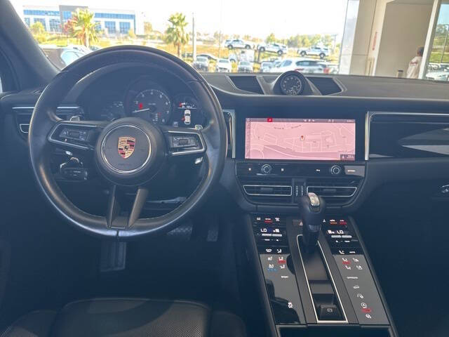2022 Porsche Macan