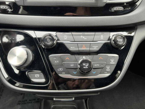 2020 Chrysler Pacifica Touring L 35th Anniversary