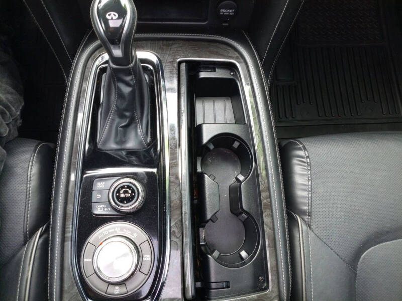 2020 Infiniti QX80 Luxe