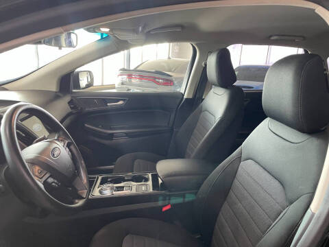 2020 Ford Edge SE