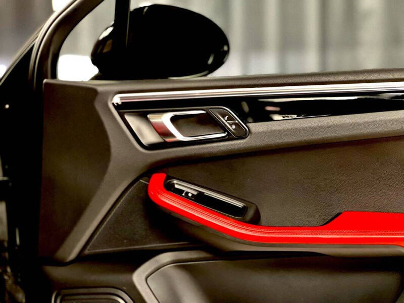 2018 Porsche Macan GTS