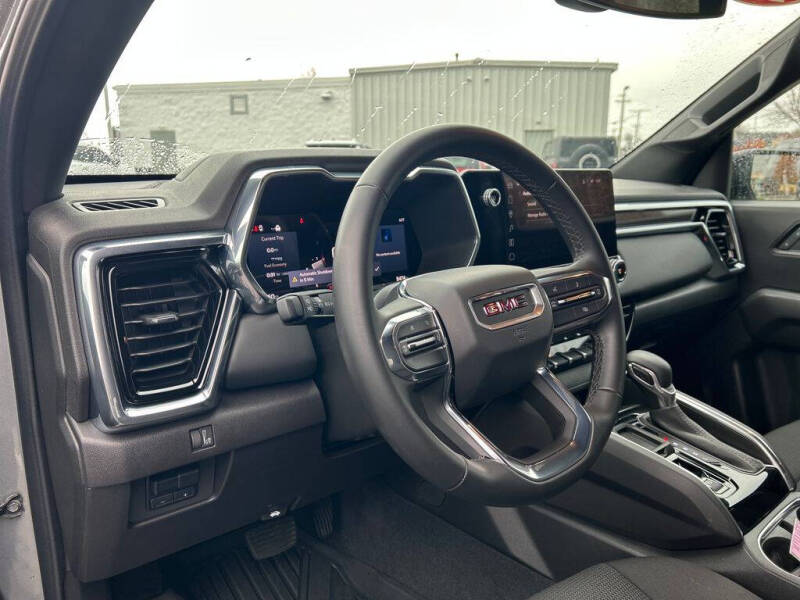 2025 GMC Canyon Elevation