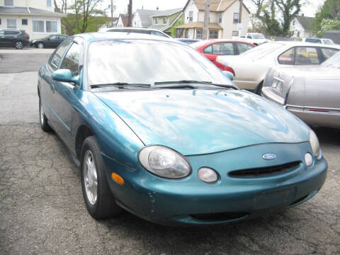 1996 Ford Taurus for sale at S & G Auto Sales in Cleveland OH