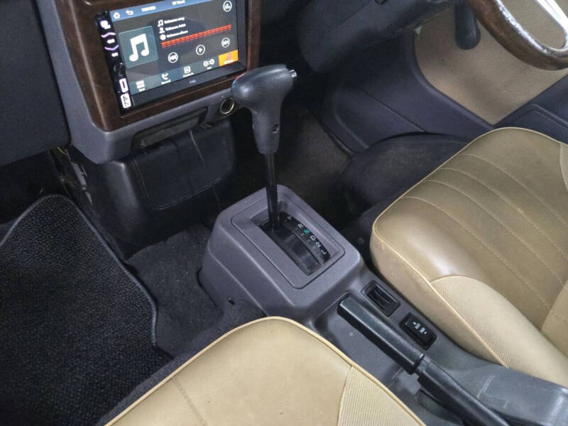 1996 Mitsubishi Bravo