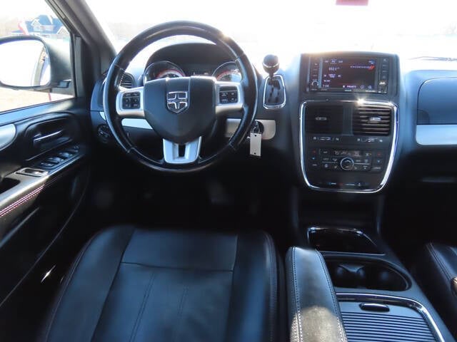 2019 Dodge Grand Caravan for sale at Modern Automotive Group LLC in Lafayette, TN