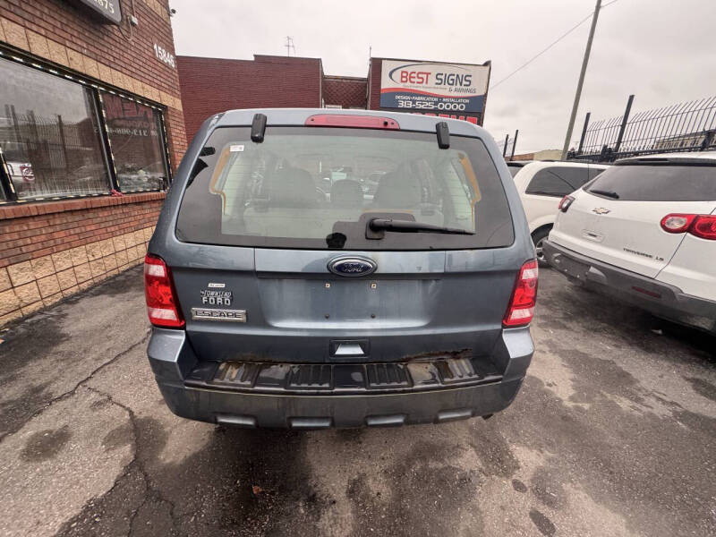2011 Ford Escape XLS