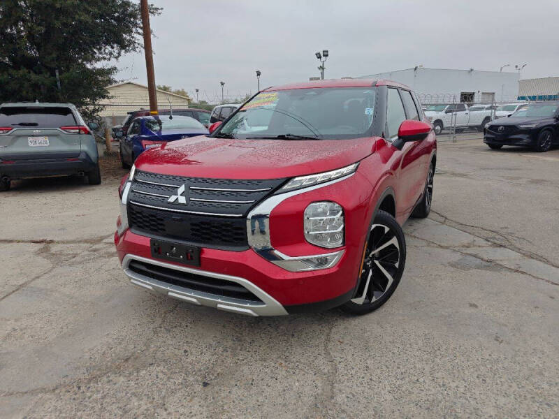 2024 Mitsubishi Outlander SE