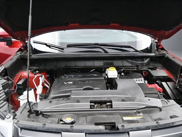 2023 Nissan Pathfinder SL