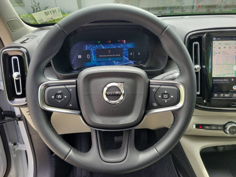 2026 Volvo XC40 B5 Plus