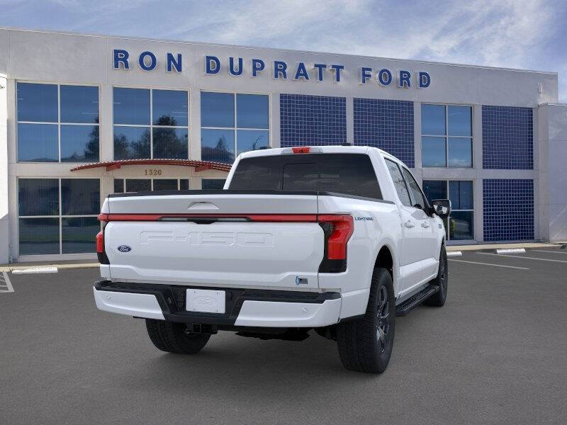 2025 Ford F-150 Lightning Lariat