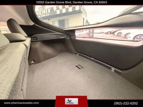 2016 Toyota Prius Two