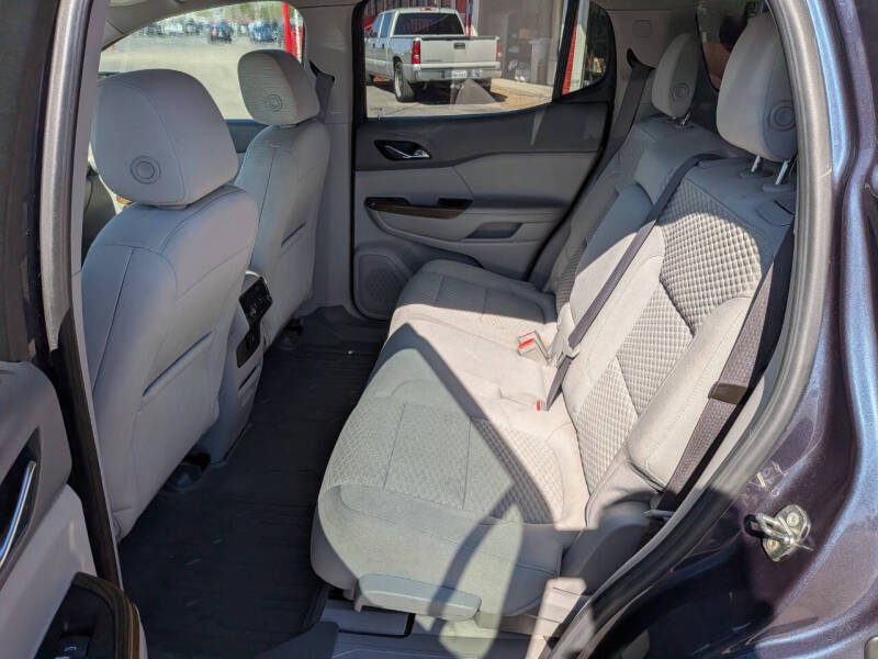 2018 GMC Acadia SLE-1