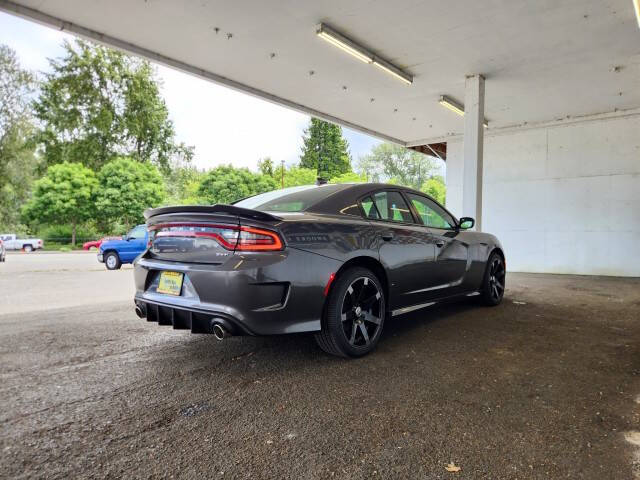 2017 Dodge Charger SXT