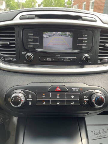 2017 Kia Sorento LX