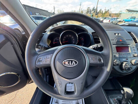 2011 Kia Soul +