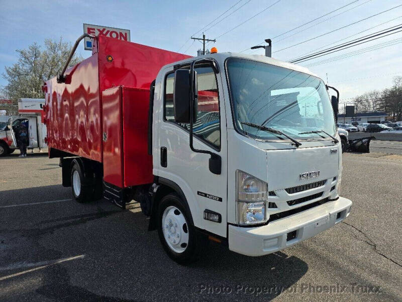 2019 Isuzu NRR