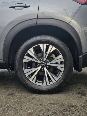 2022 Nissan Rogue SV
