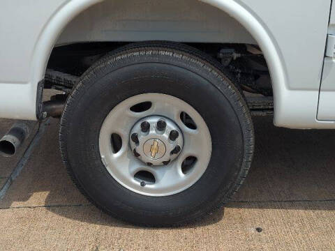 2025 Chevrolet Express 2500