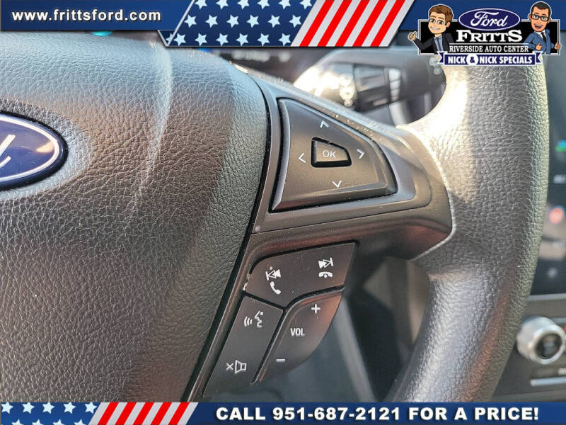 2022 Ford Edge SE