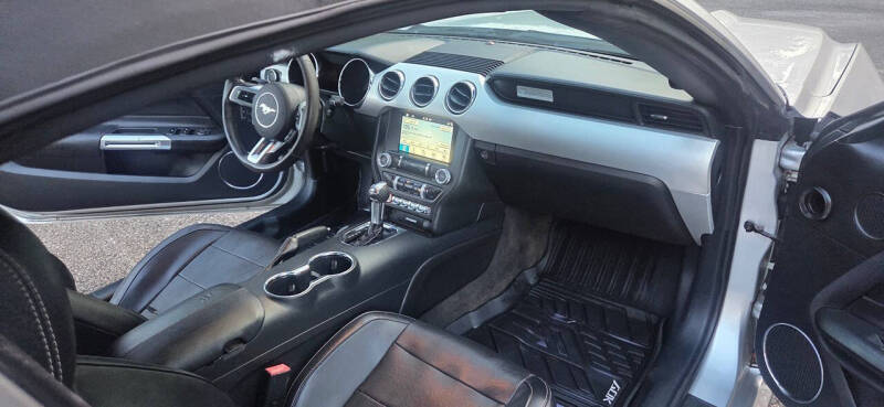 2016 Ford Mustang EcoBoost Premium