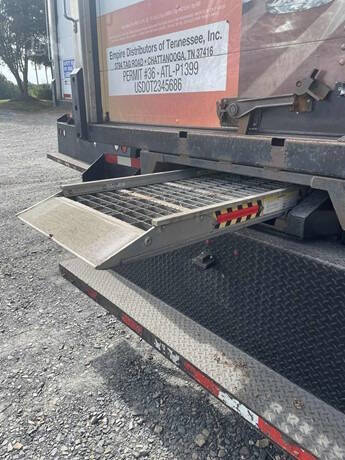 2019 Freightliner M2 106