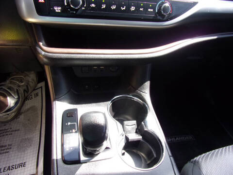 2019 Toyota Highlander LE Plus