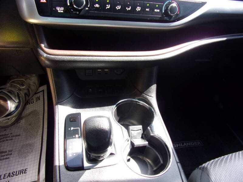2019 Toyota Highlander LE Plus