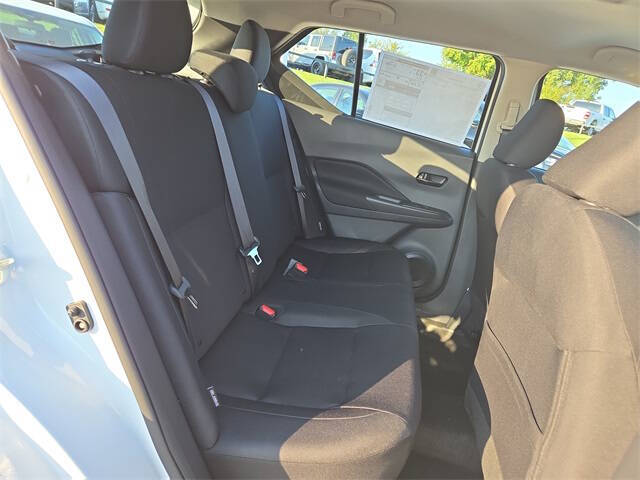 2025 Nissan Kicks Play S