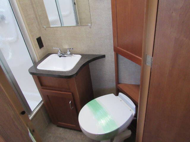 2017 Ford E-Series E-450 SD