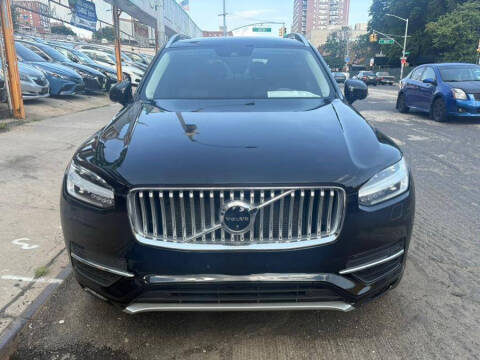 2019 Volvo XC90 T6 Momentum