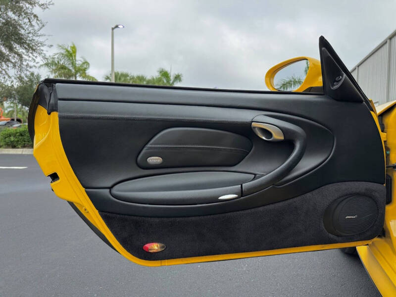 2002 Porsche 911 Carrera 4S