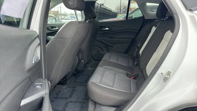 2025 Chevrolet Trax LS