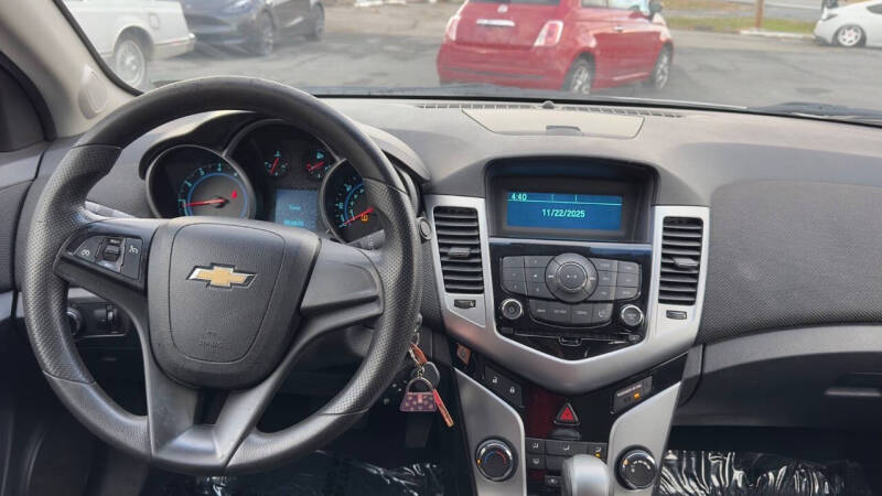 2012 Chevrolet Cruze LT Fleet