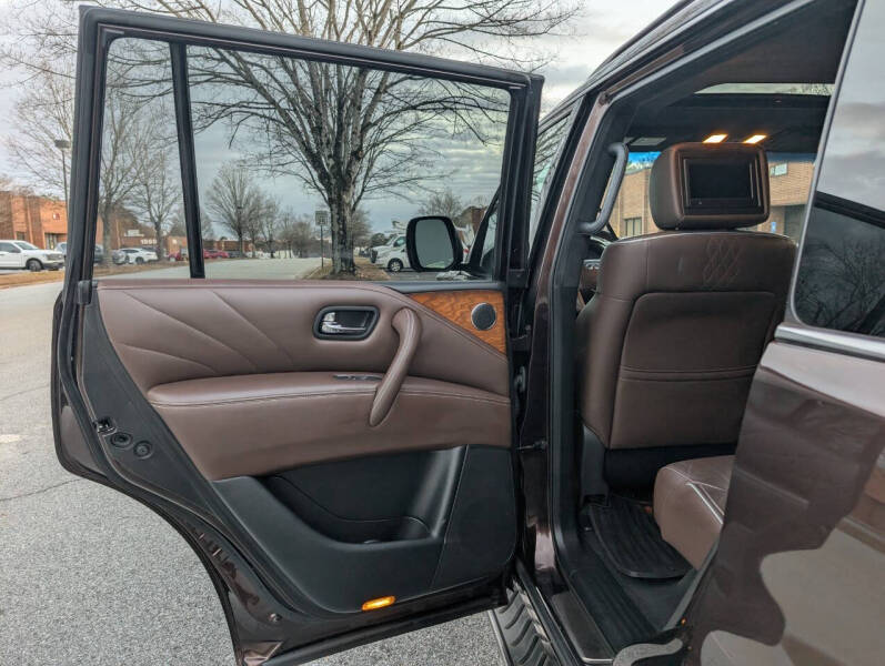 2015 Infiniti QX80